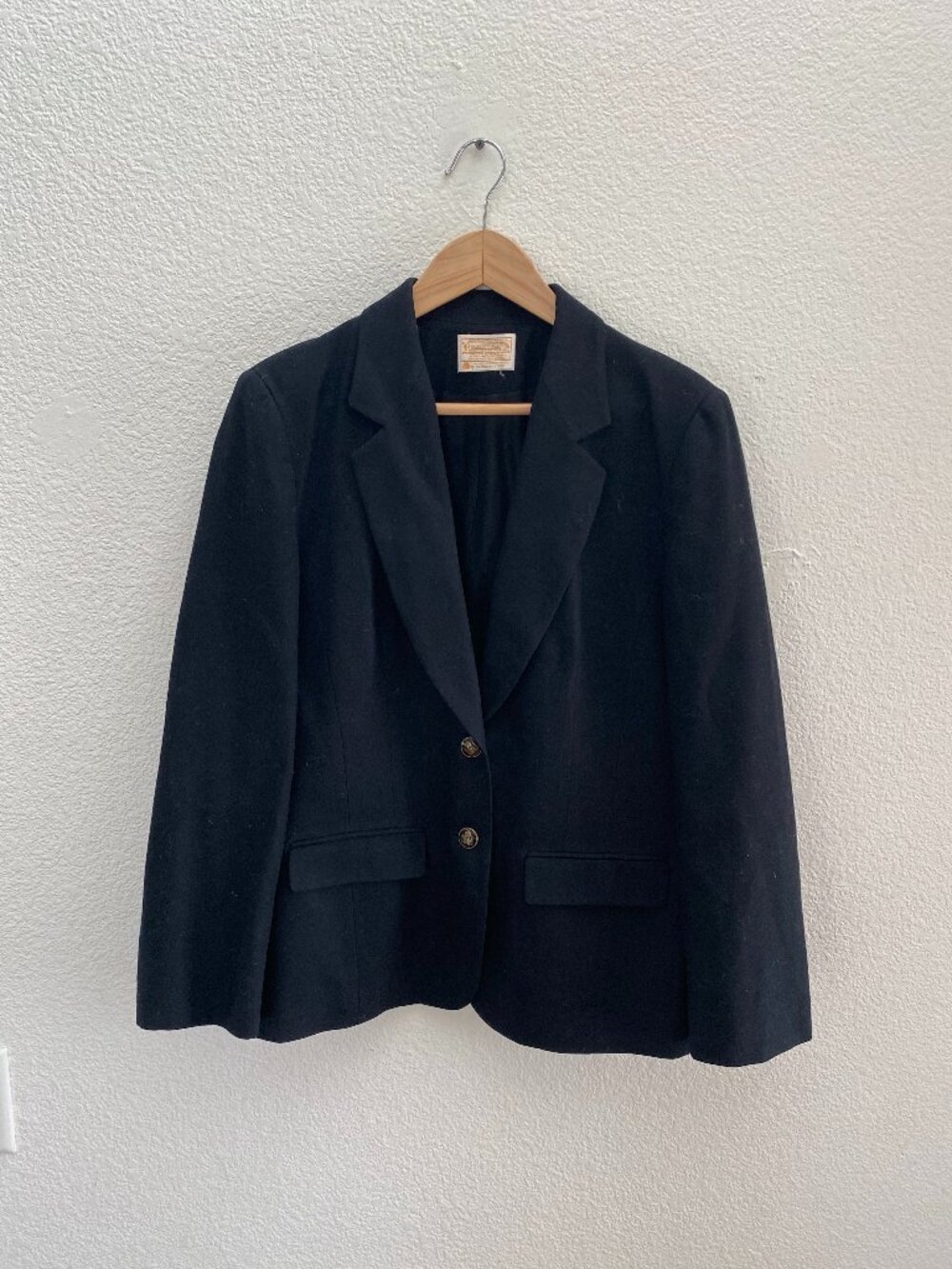 Pendleton Women's Classic Black Wool Two-Button Blazer Jacket Size 10 Gold Tag